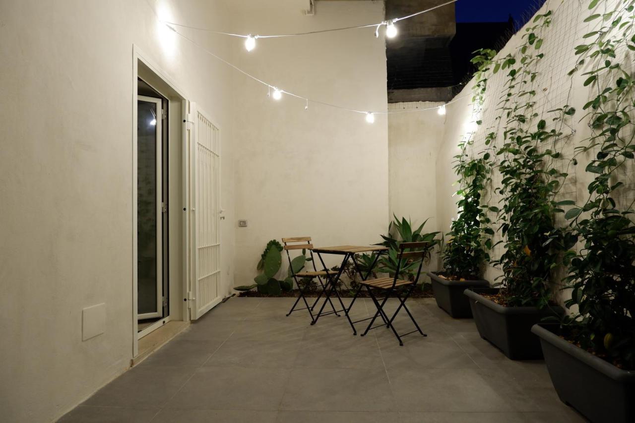Ferienwohnung Bari Central Patio Exterior foto
